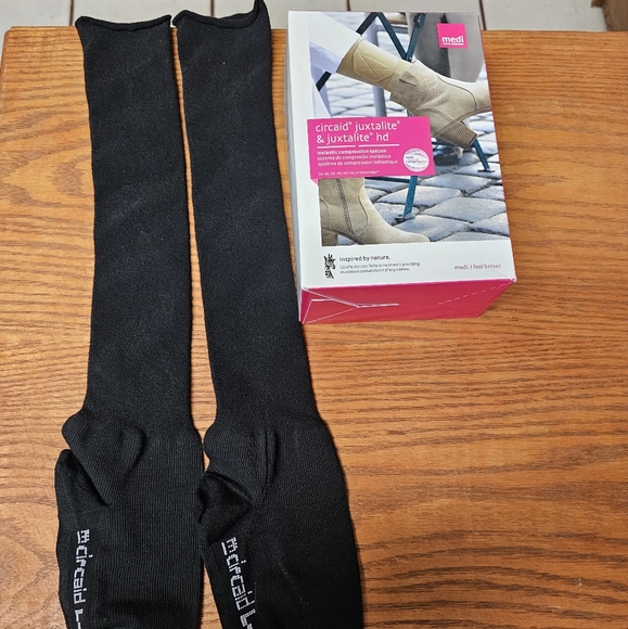 Circaid Compression UnderSocks - Picture 1 of 3